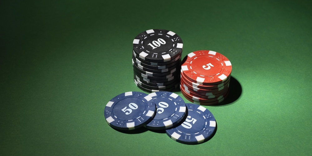 Advanced poker cash game strategies for maximizing profits on the flop